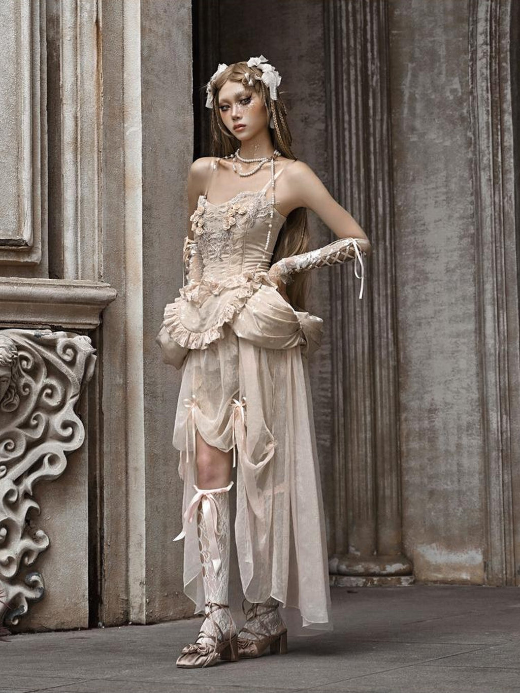 BLOOD SUPPLY Broken Ballet Rococo Gold Embroidered Bustier Women's Polyester Tube Tops