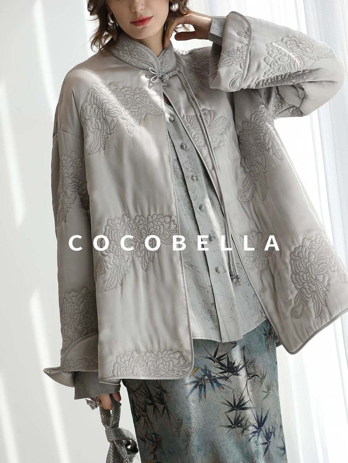 COCOBELLA Embroidered Ethnic Commuter Straight Fit Short Polyester Padded Jackets