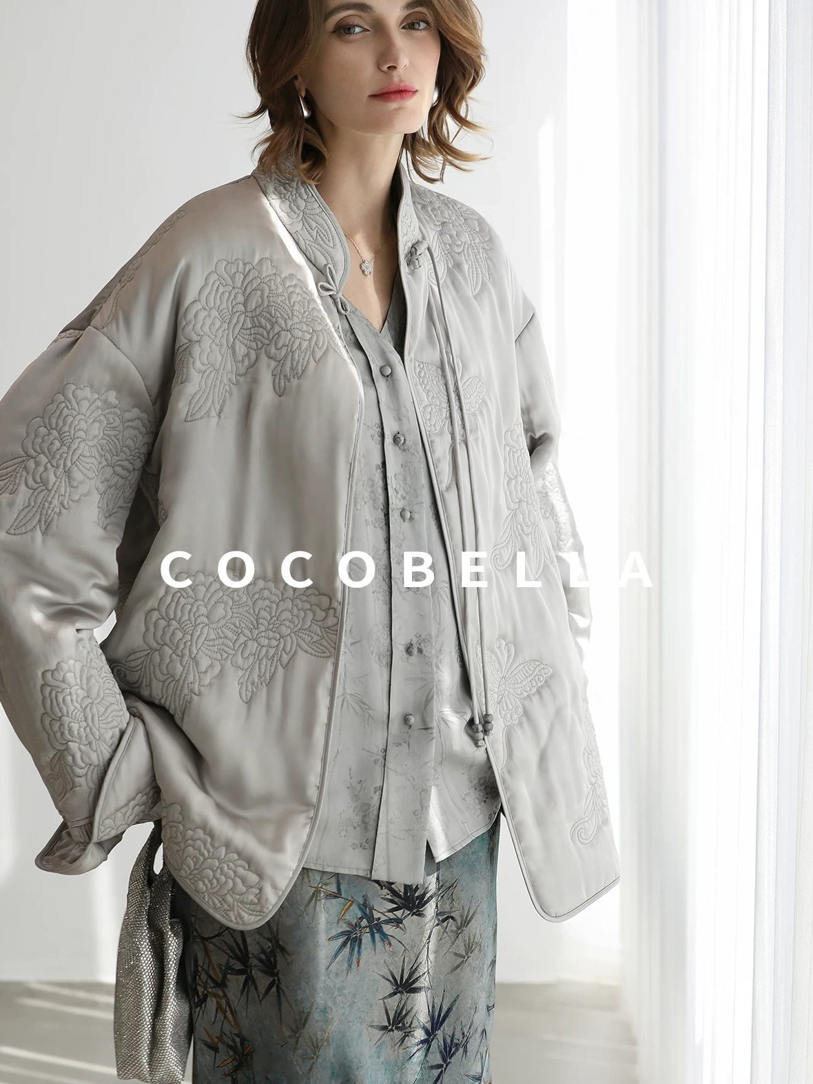 COCOBELLA Embroidered Ethnic Commuter Straight Fit Short Polyester Padded Jackets