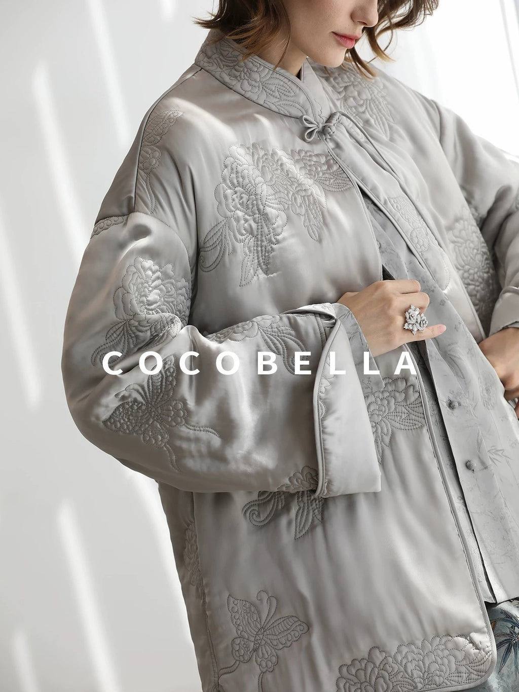 COCOBELLA Embroidered Ethnic Commuter Straight Fit Short Polyester Padded Jackets