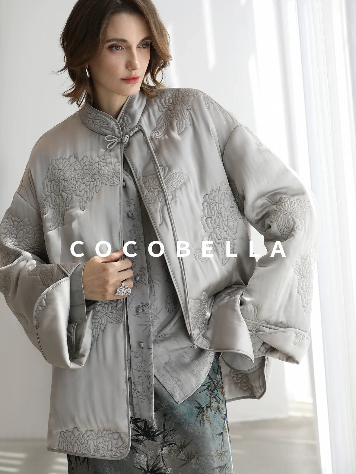 COCOBELLA Embroidered Ethnic Commuter Straight Fit Short Polyester Padded Jackets