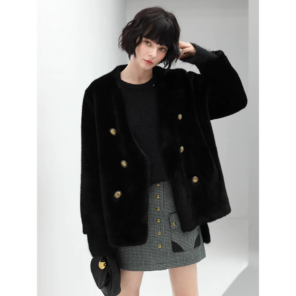 COCOBELLA_Full_Faux_Fur_Plush_Tailored_V_Neck_Office_Women_Regular_Fit_Coats_MISSTT