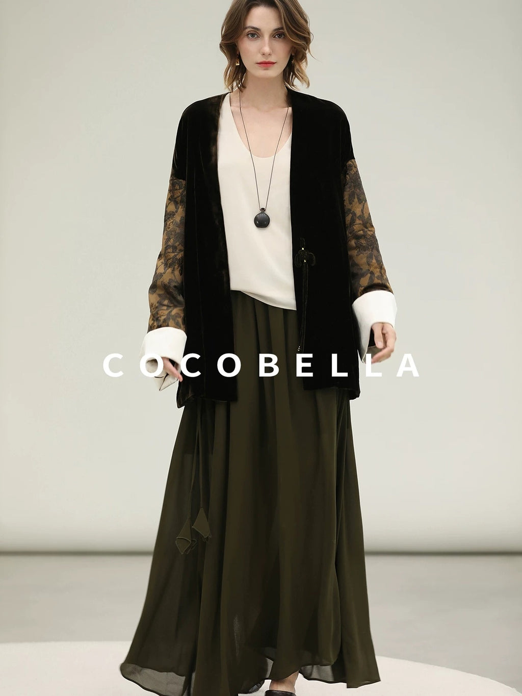 COCOBELLA Shape Retention Modern Chinese Loose Printed 3D Embellished Women Velvet Jackets