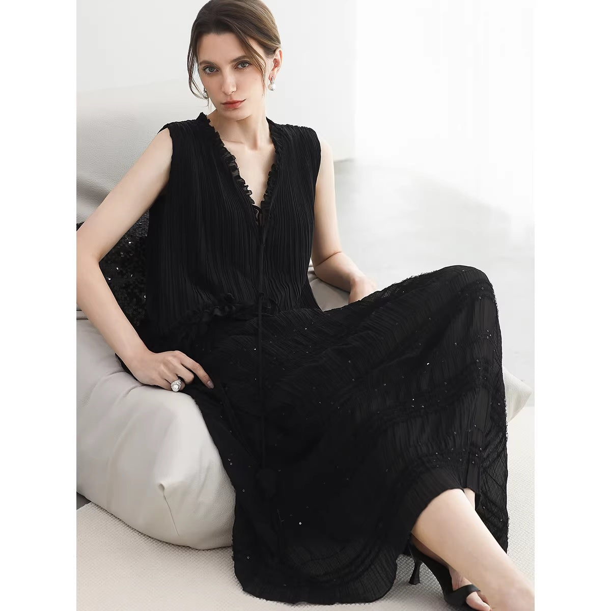 COCOBELLA_Soft_French_A_Line_V_Neck_Sleeveless_Lace_Pleated_Adjustable_Waist_Dresses_MISSTT