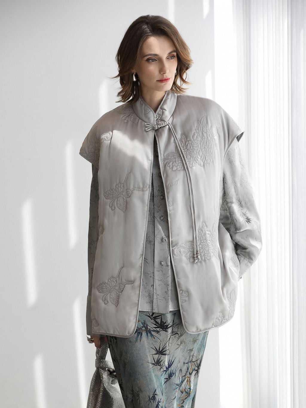 COCOBELLA Thick Embroidered Short Sleeve Stand Collar Office Frog Buttons Padded Jackets
