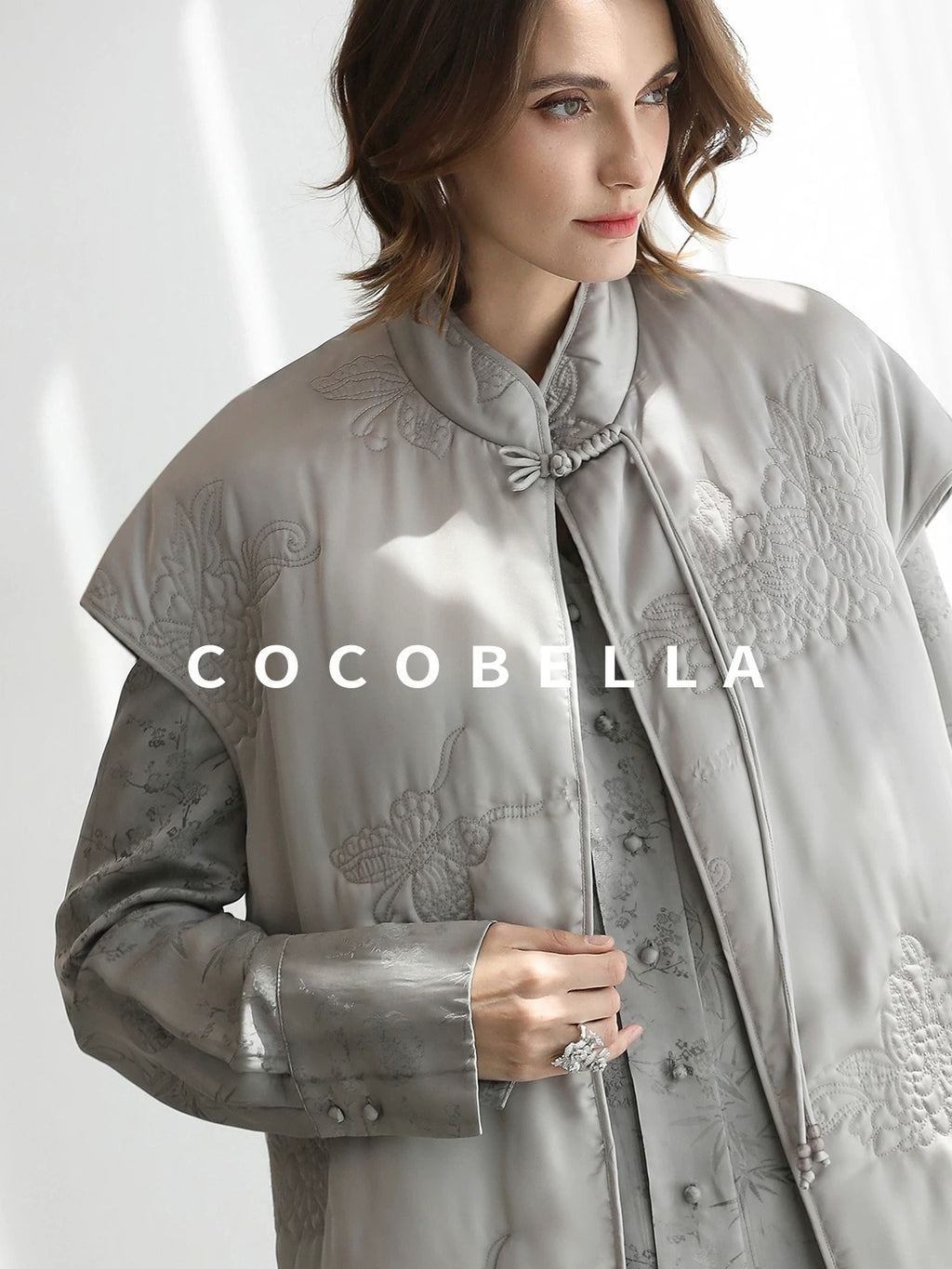 COCOBELLA Thick Embroidered Short Sleeve Stand Collar Office Frog Buttons Padded Jackets