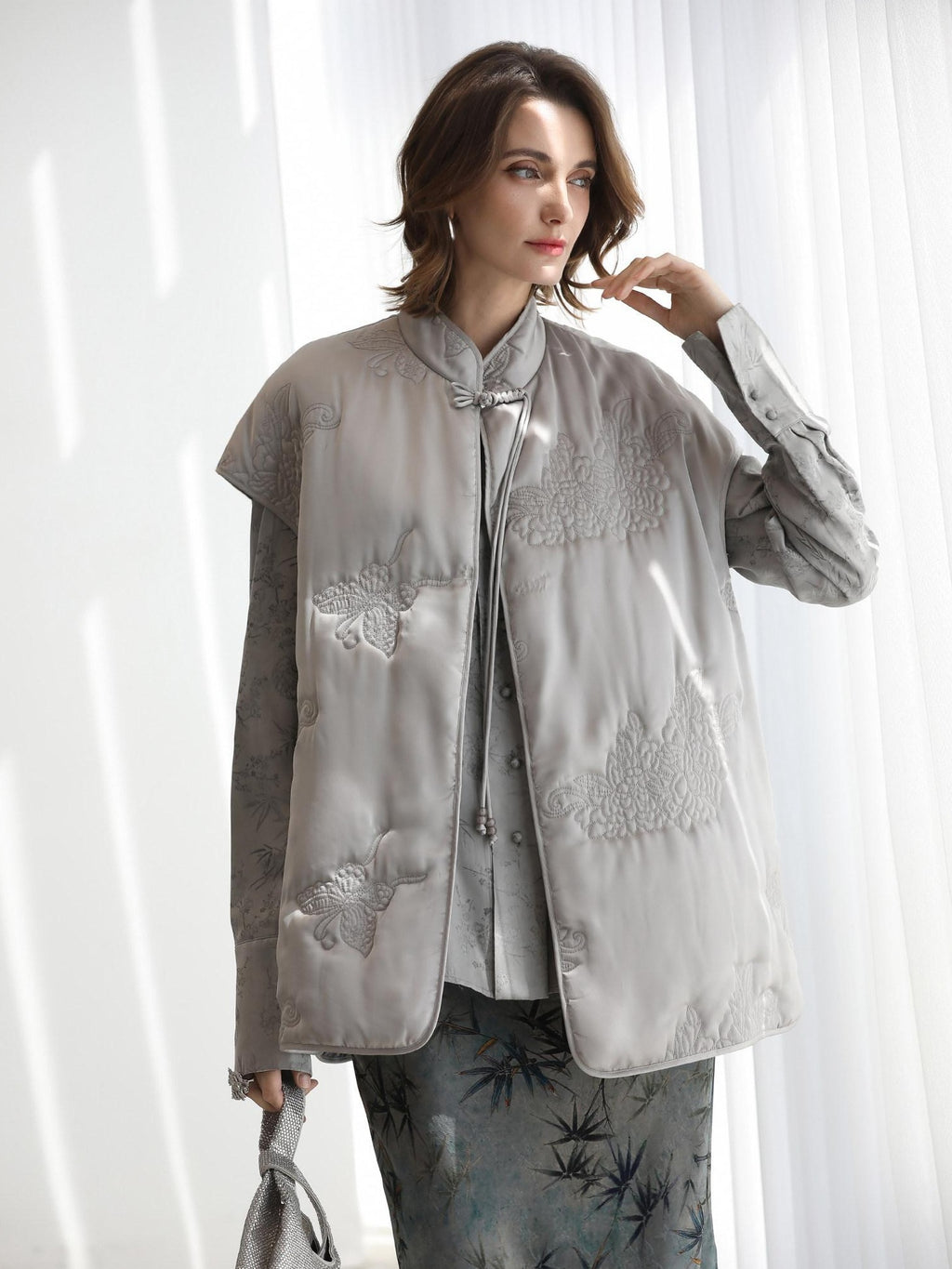 COCOBELLA Thick Embroidered Short Sleeve Stand Collar Office Frog Buttons Padded Jackets