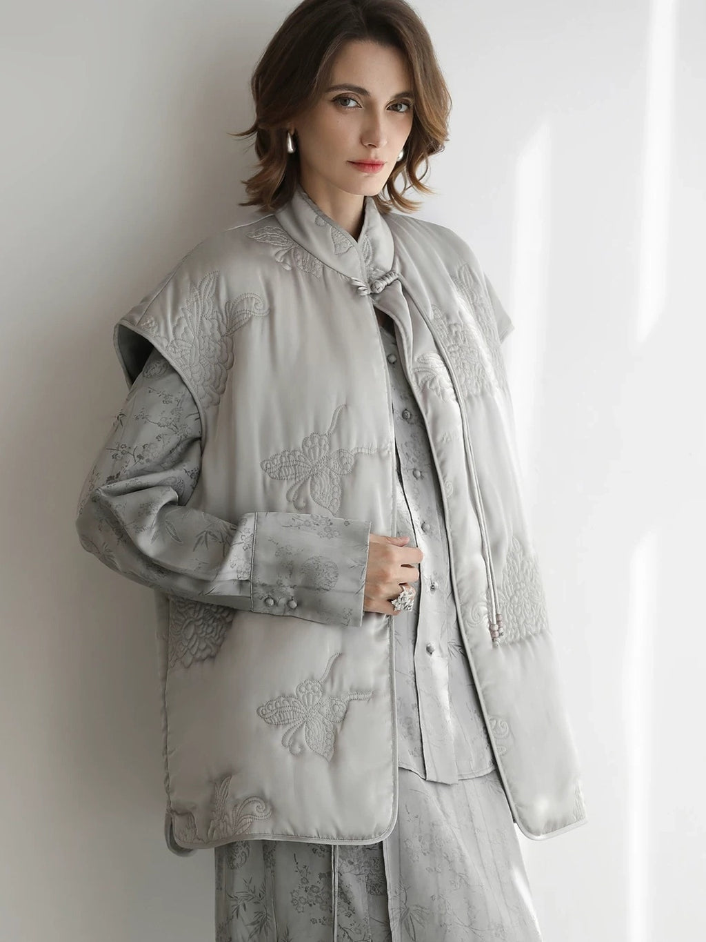 COCOBELLA Thick Embroidered Short Sleeve Stand Collar Office Frog Buttons Padded Jackets
