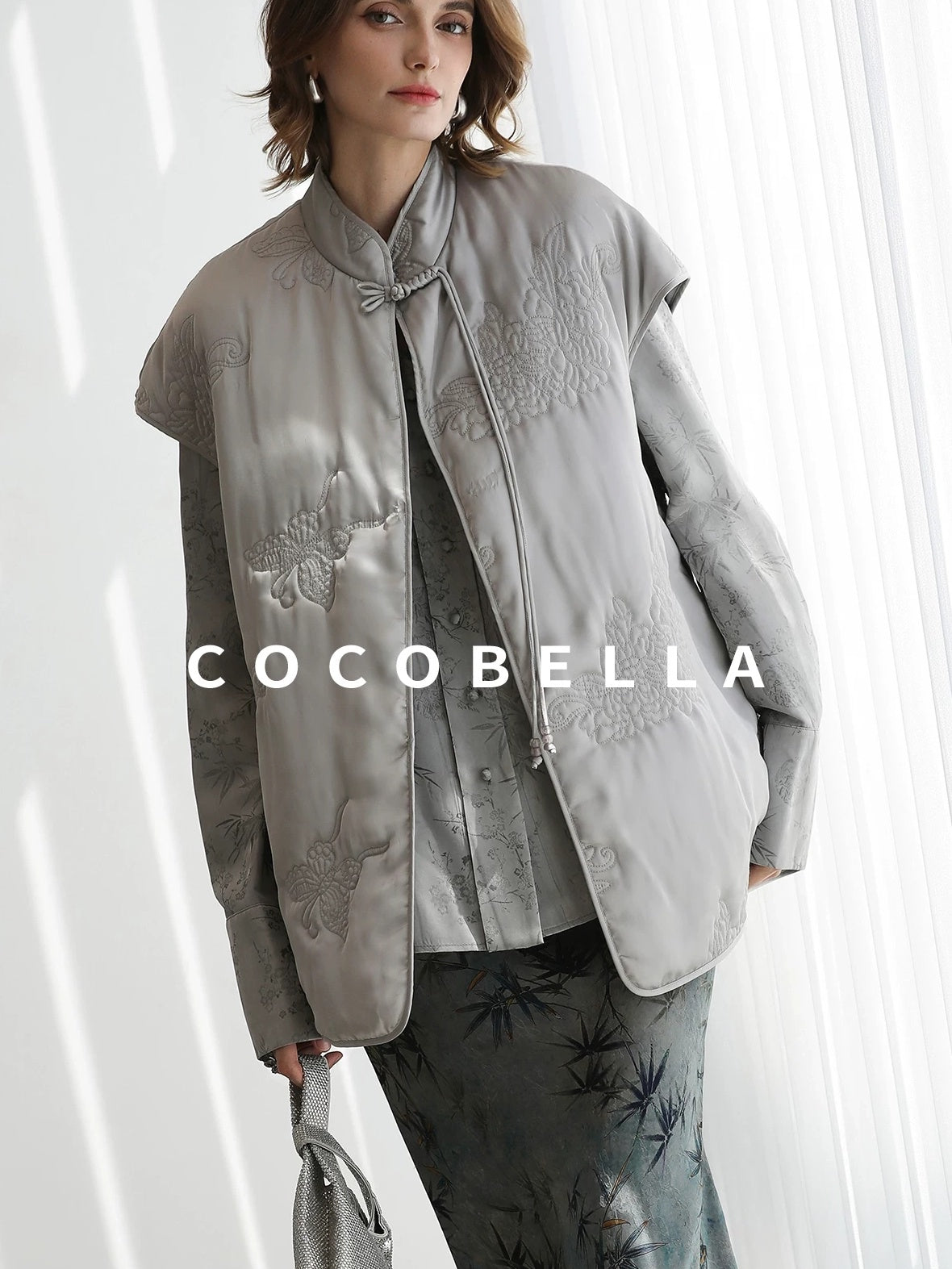COCOBELLA Thick Embroidered Short Sleeve Stand Collar Office Frog Buttons Padded Jackets