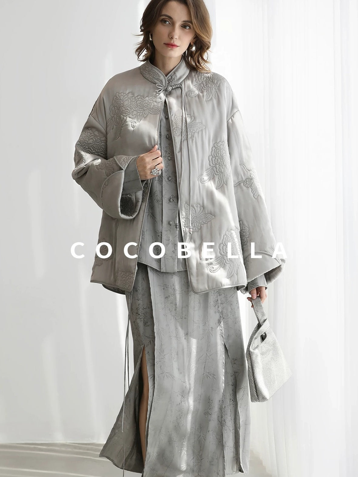 COCOBELLA Thickened Embroidered Short Stand Collar Frog Button Office Padded Jackets