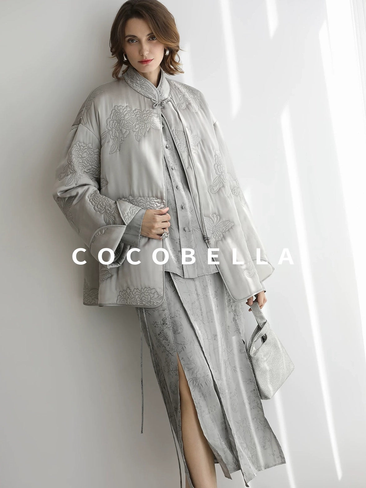 COCOBELLA Thickened Embroidered Short Stand Collar Frog Button Office Padded Jackets