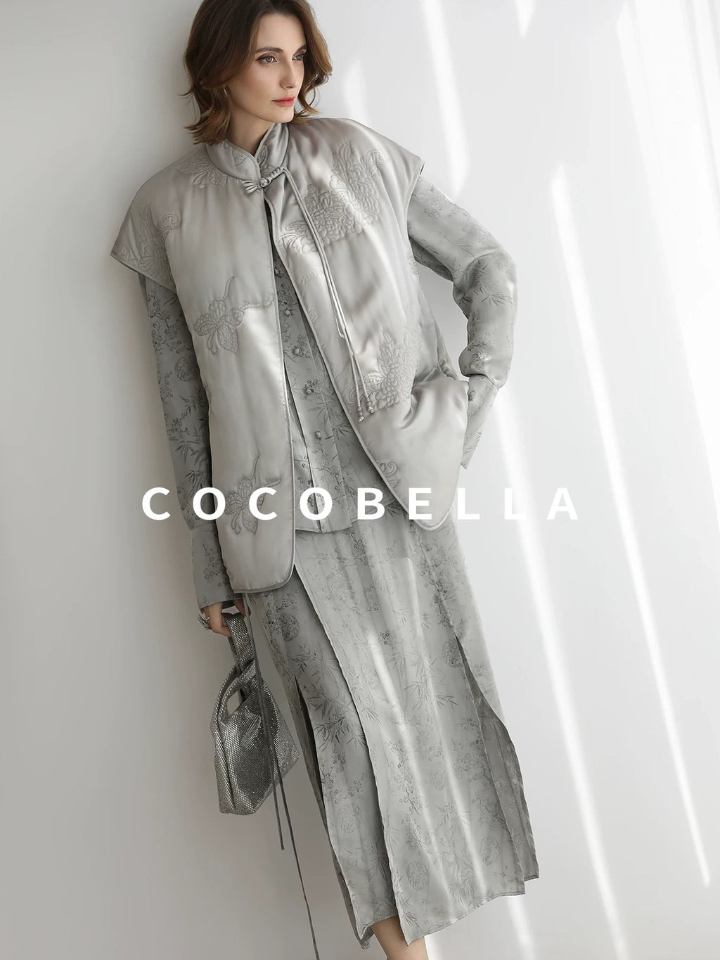 COCOBELLA Thickened Embroidered Short Stand Collar Frog Button Office Padded Jackets