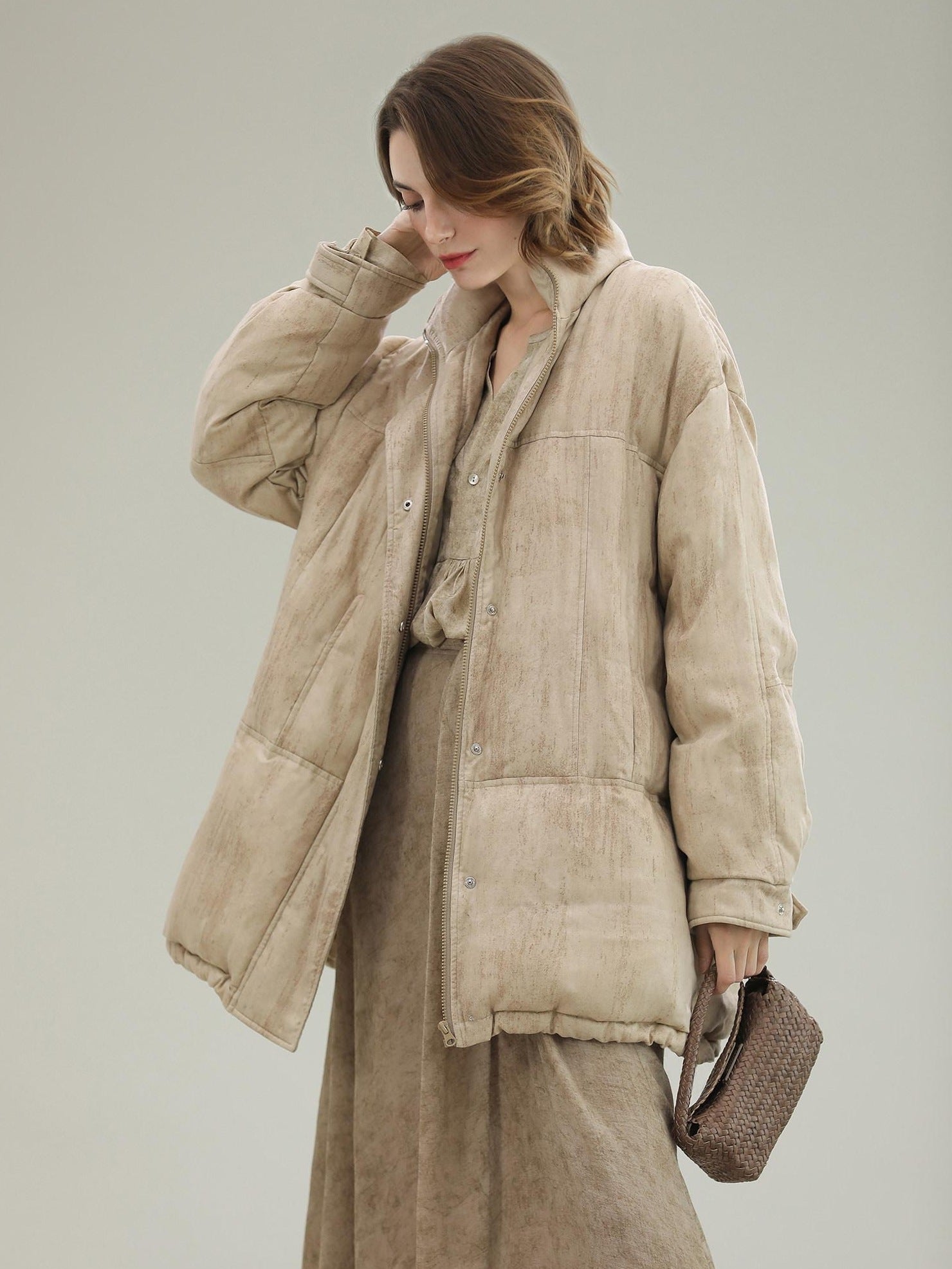 COCOBELLA Warm 90% White Duck Down Straight Midlength City Lyocell Champagne Down Jackets
