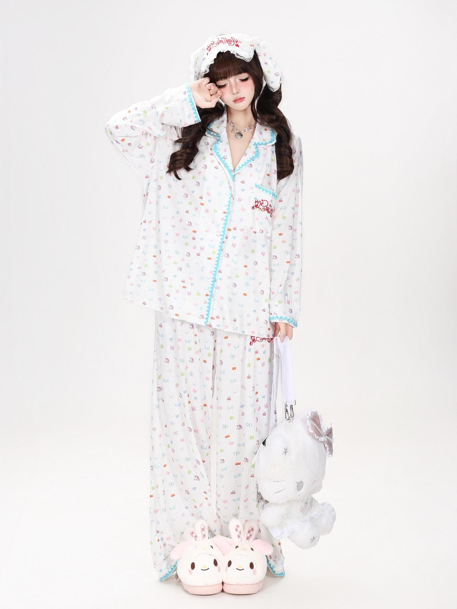 CRAZYGIRL Allover Rabbit Print Loose Button Collar Women's Skinfriendly Top & Pants Sets