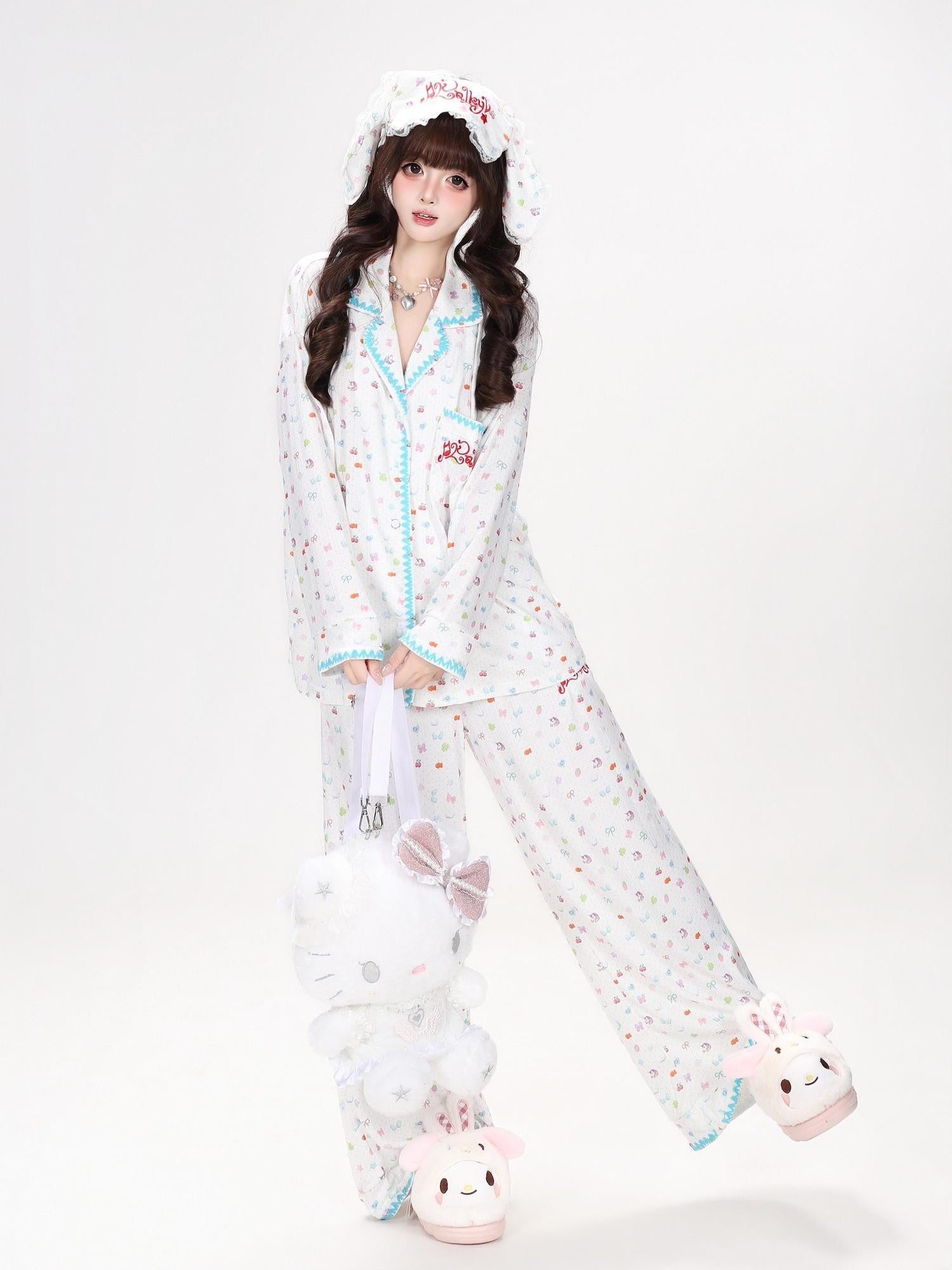 CRAZYGIRL Allover Rabbit Print Loose Button Collar Women's Skinfriendly Top & Pants Sets