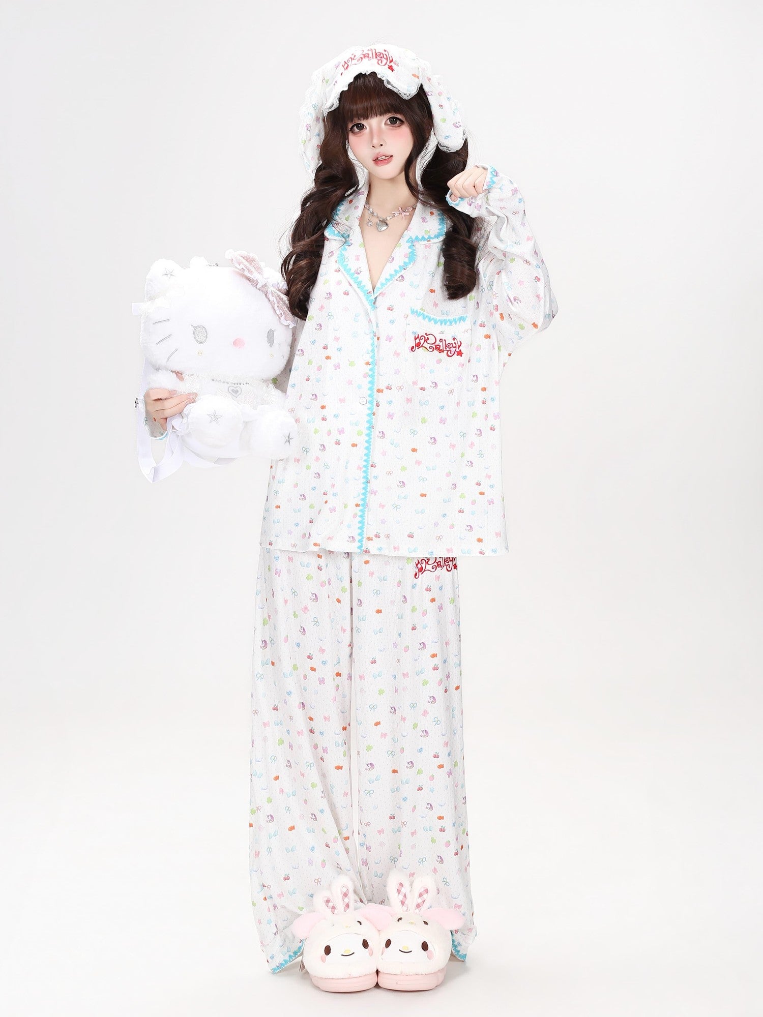 CRAZYGIRL Allover Rabbit Print Loose Button Collar Women's Skinfriendly Top & Pants Sets