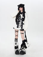 CRAZYGIRL Black And White Kitten Print Loose Crewneck Pullover Women's Sweaters