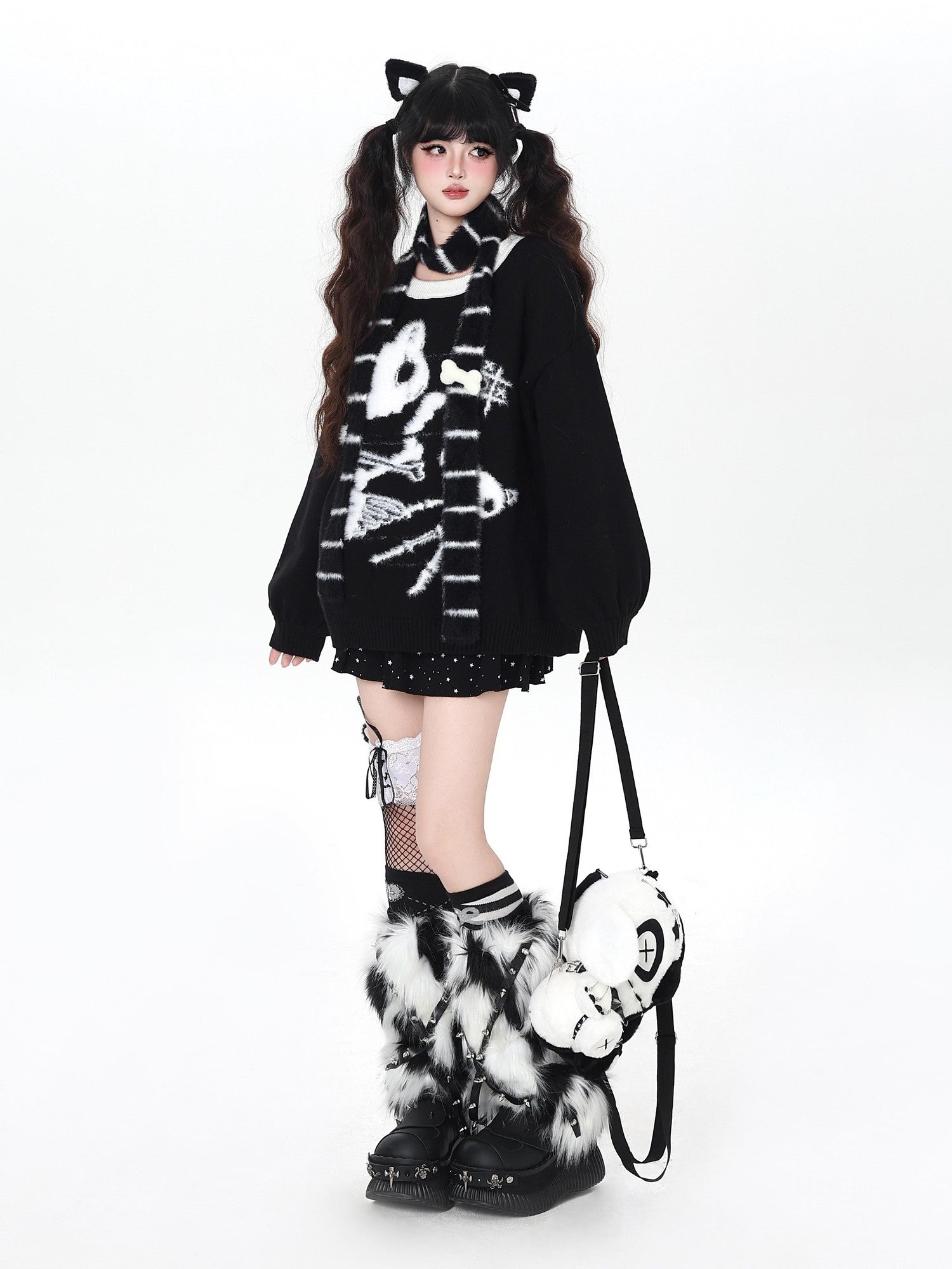 CRAZYGIRL Black And White Kitten Print Loose Crewneck Pullover Women's Sweaters
