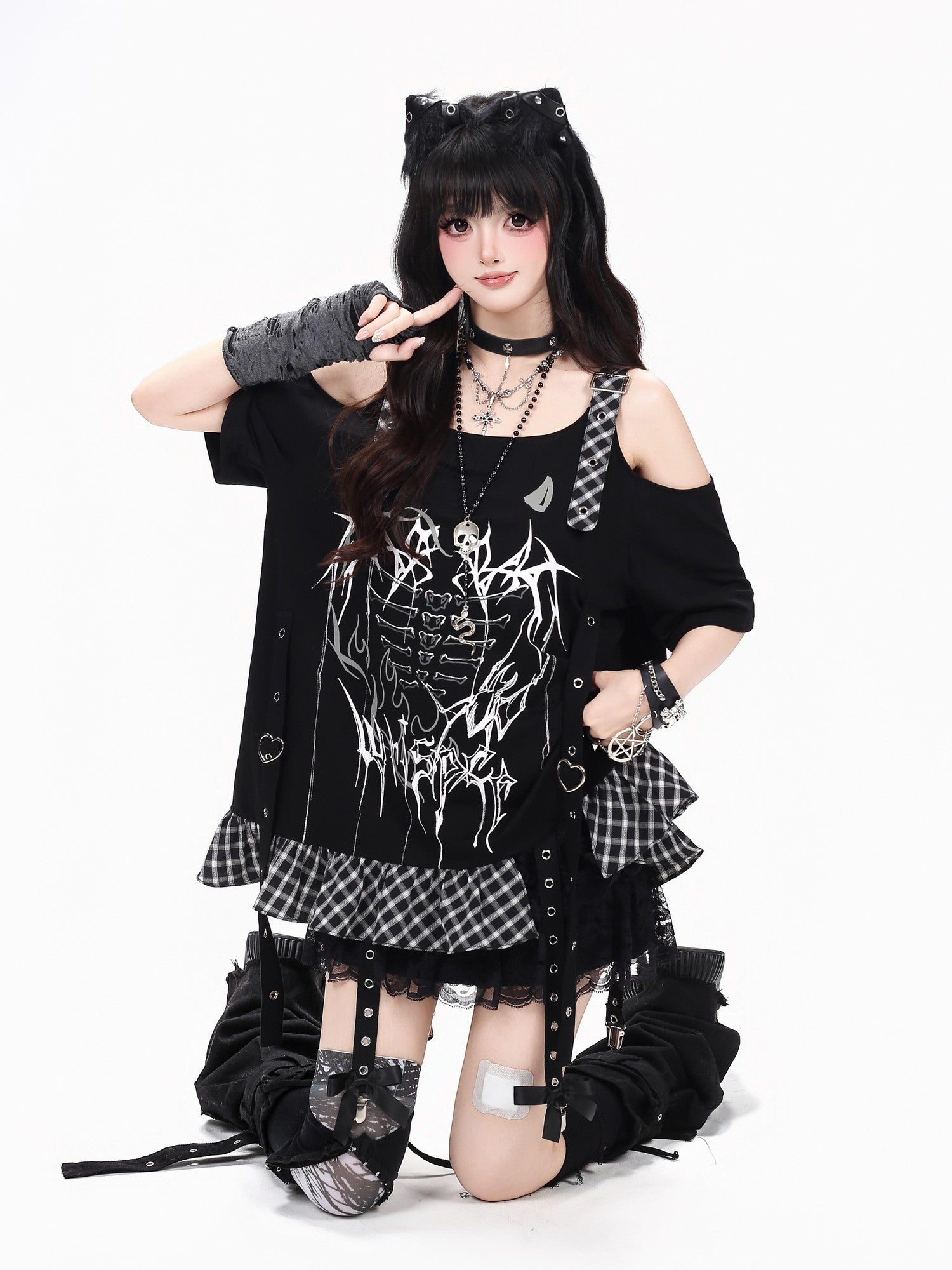 CRAZYGIRL Black Red Plaid Print Patchwork Off Shoulder Loose Women's Short Sleeve T-shirts