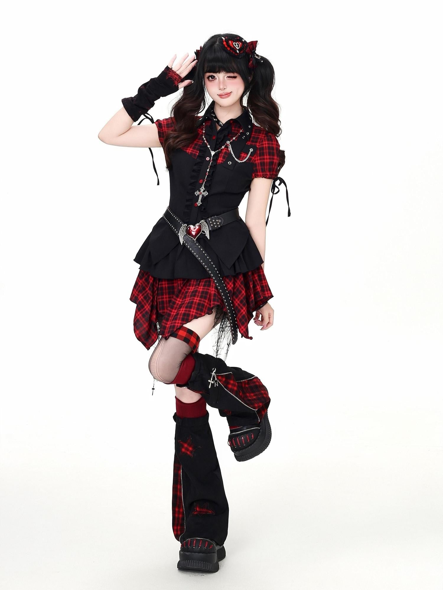 CRAZYGIRL Black Red Plaid Spliced Collared Cropped Women's Short Sleeve T-shirts