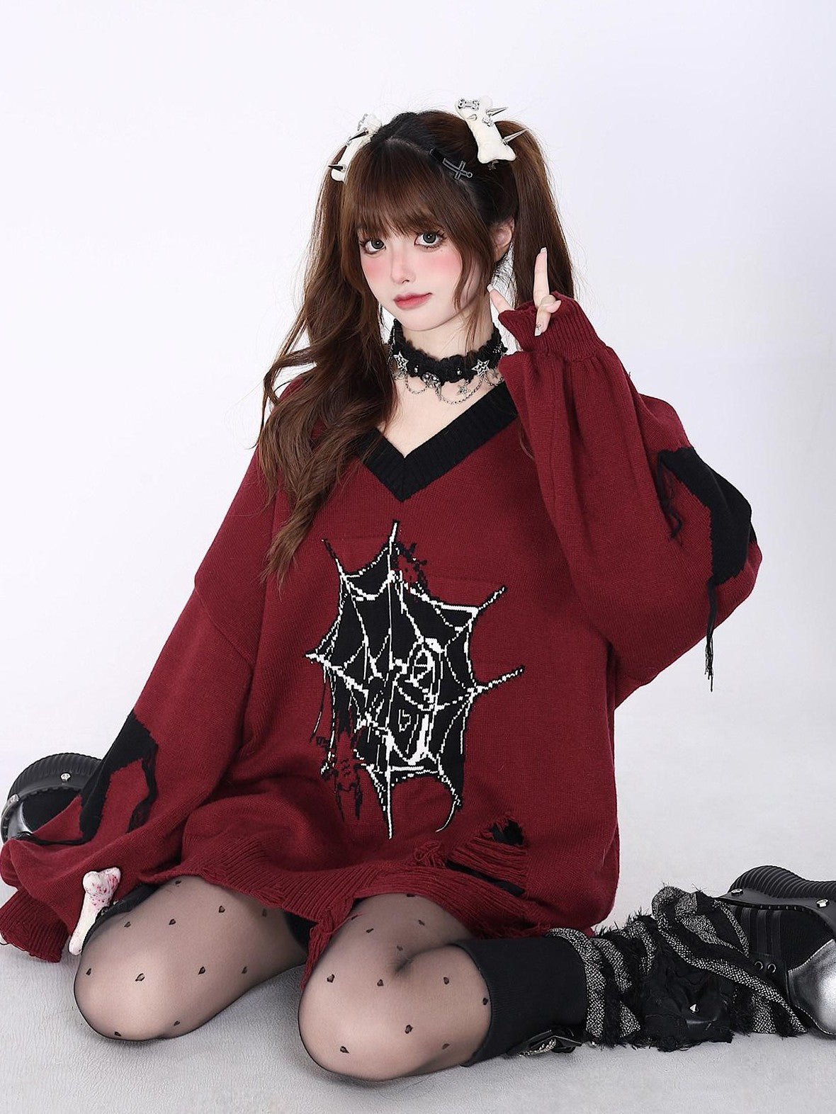 CRAZYGIRL Black Red Trim V-neck Loose Street Style Women's Knitted Sweaters