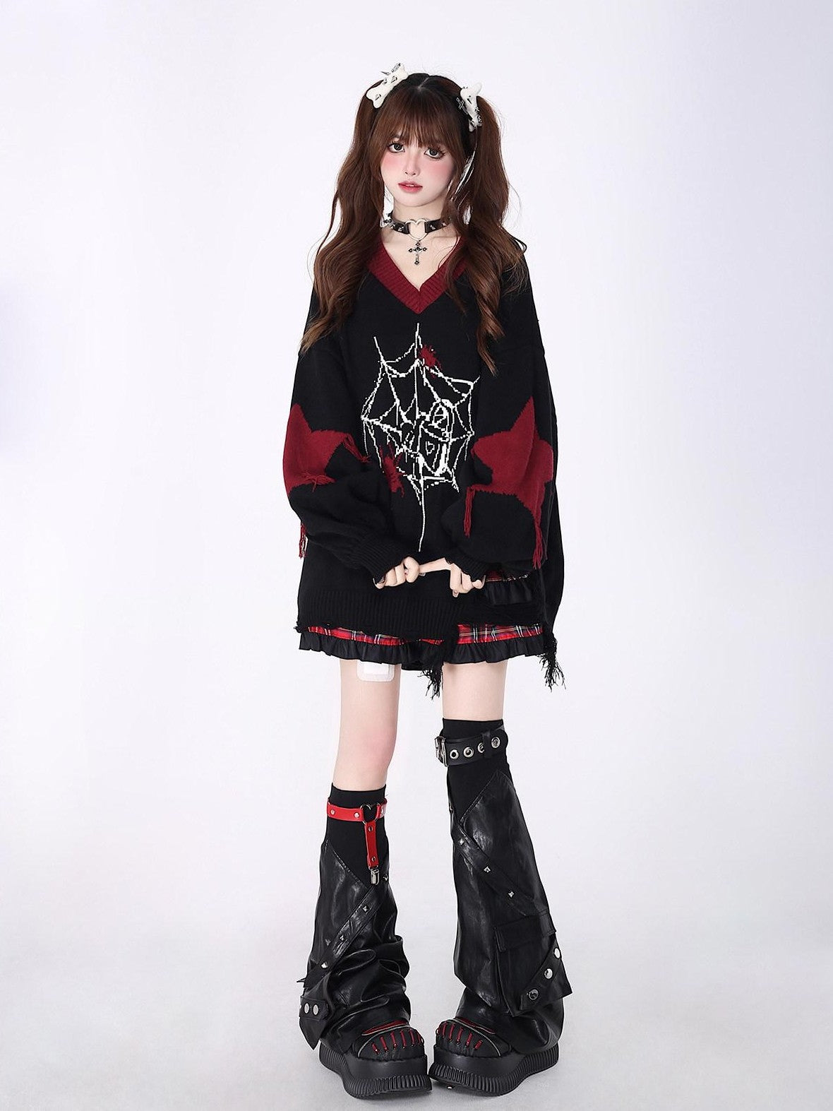 CRAZYGIRL Black Red Trim V-neck Loose Street Style Women's Knitted Sweaters