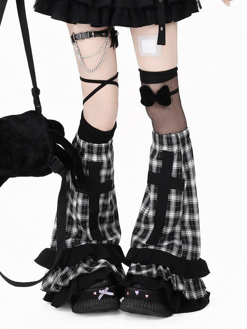 CRAZYGIRL Black White Checkered Patchwork Cross Slouchy Women's Other Material Leg Warmers