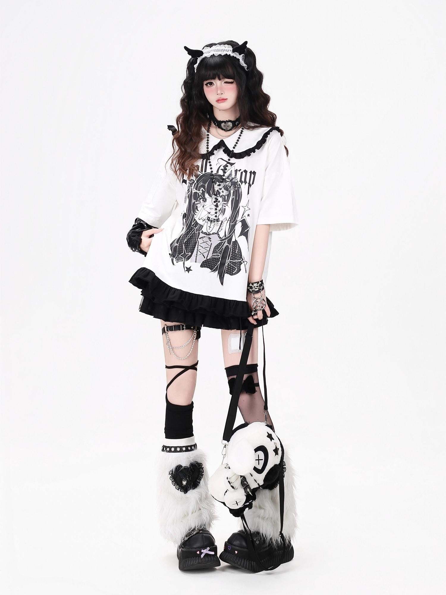 CRAZYGIRL Black White Patchwork Character Print Women's Short Sleeve T-shirts