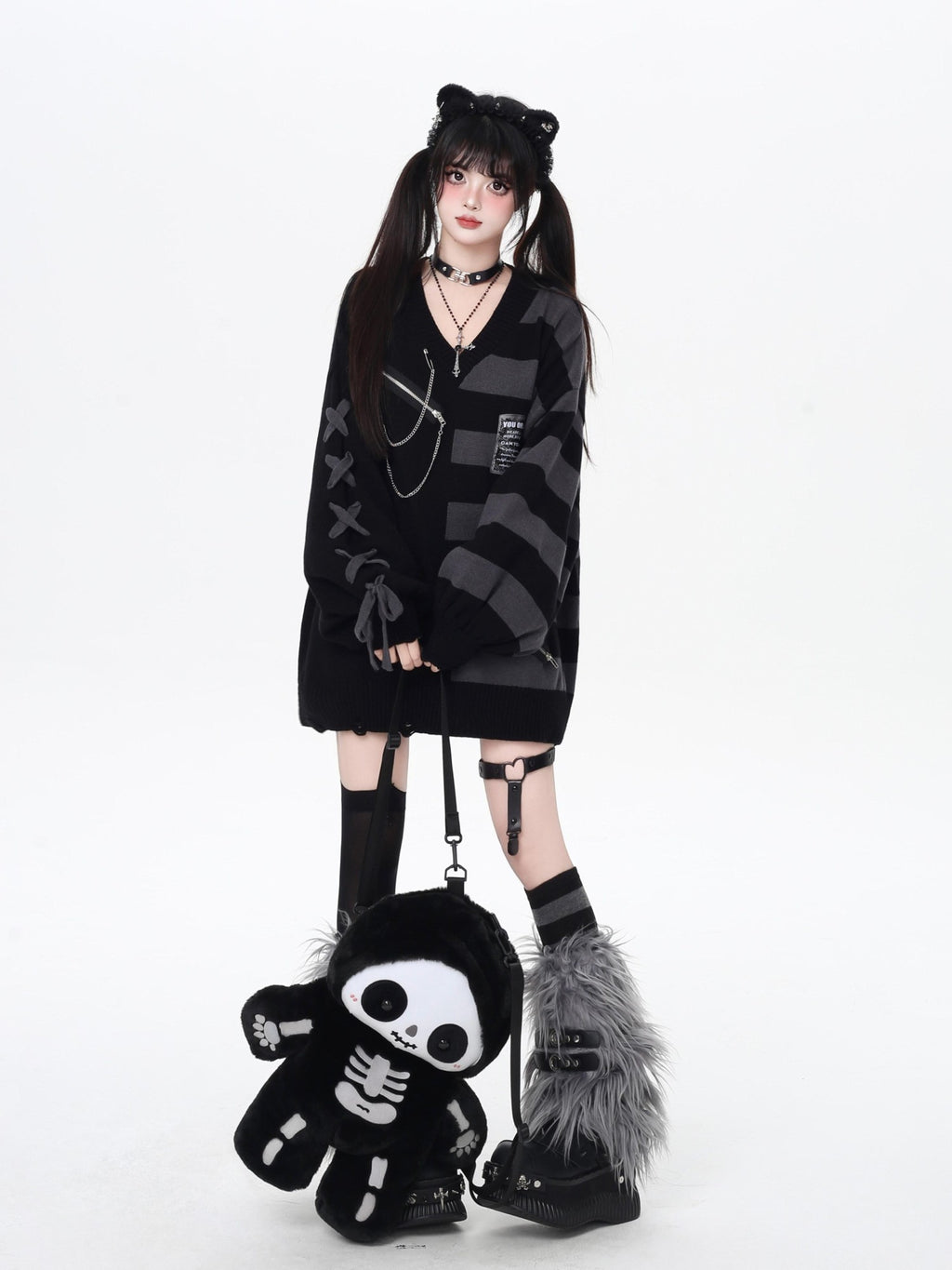 CRAZYGIRL Colorblock Striped V-neck Lantern Sleeve Pullover Regular Fit Women's Sweaters