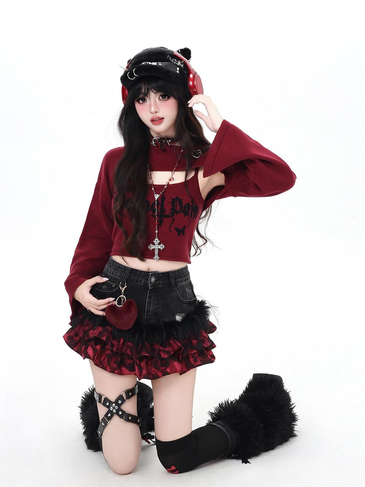 CRAZYGIRL Cropped Lettered Buttoned Two Piece Women's Knitted Sweaters