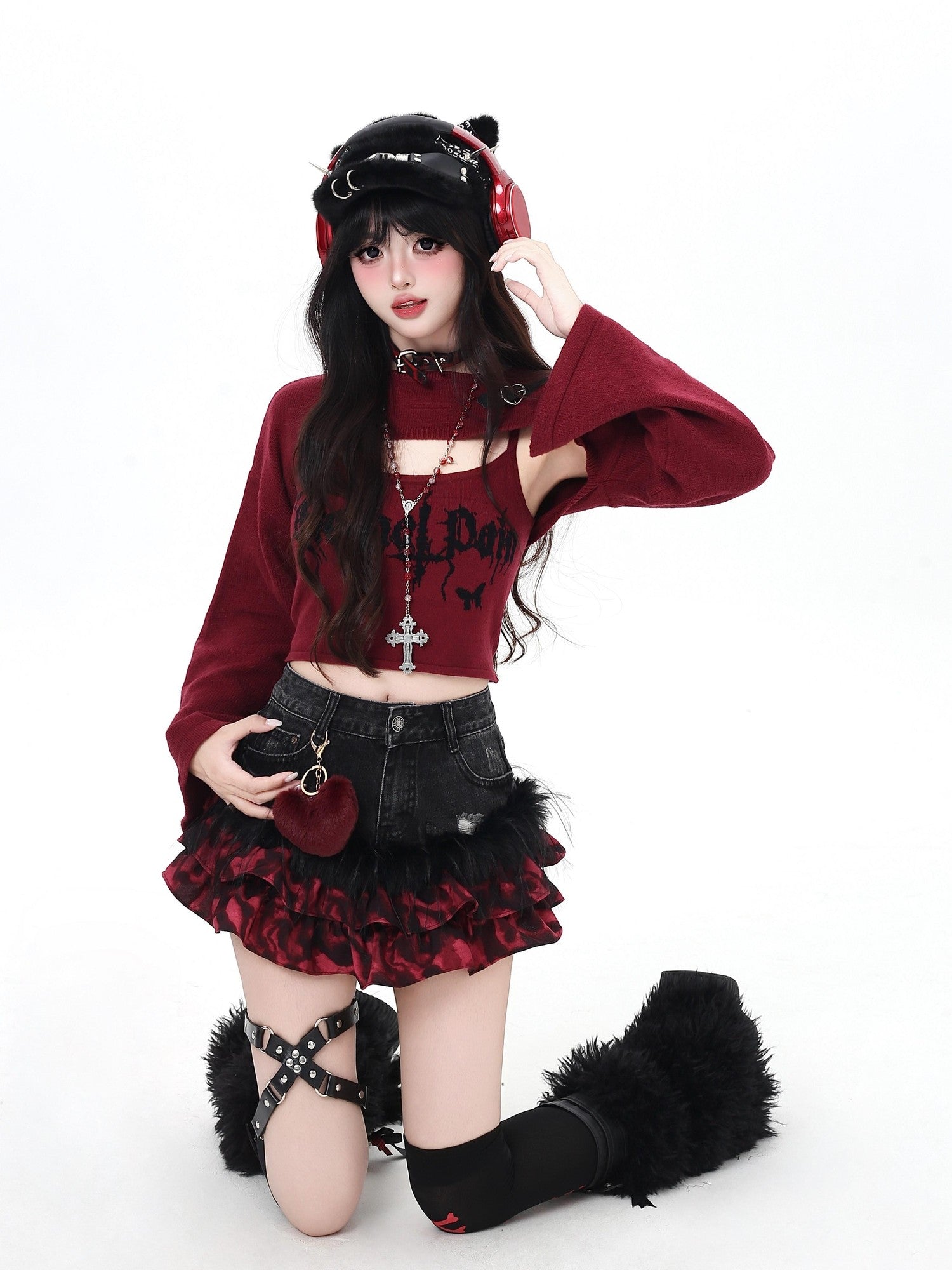 CRAZYGIRL Cropped Lettered Buttoned Two Piece Women's Knitted Sweaters