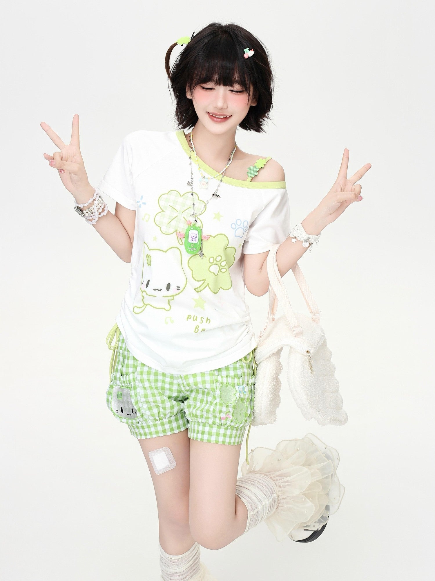 CRAZYGIRL Four Leaf Clover Print Slanted Drawstring Cropped Women's Short Sleeve T-shirts
