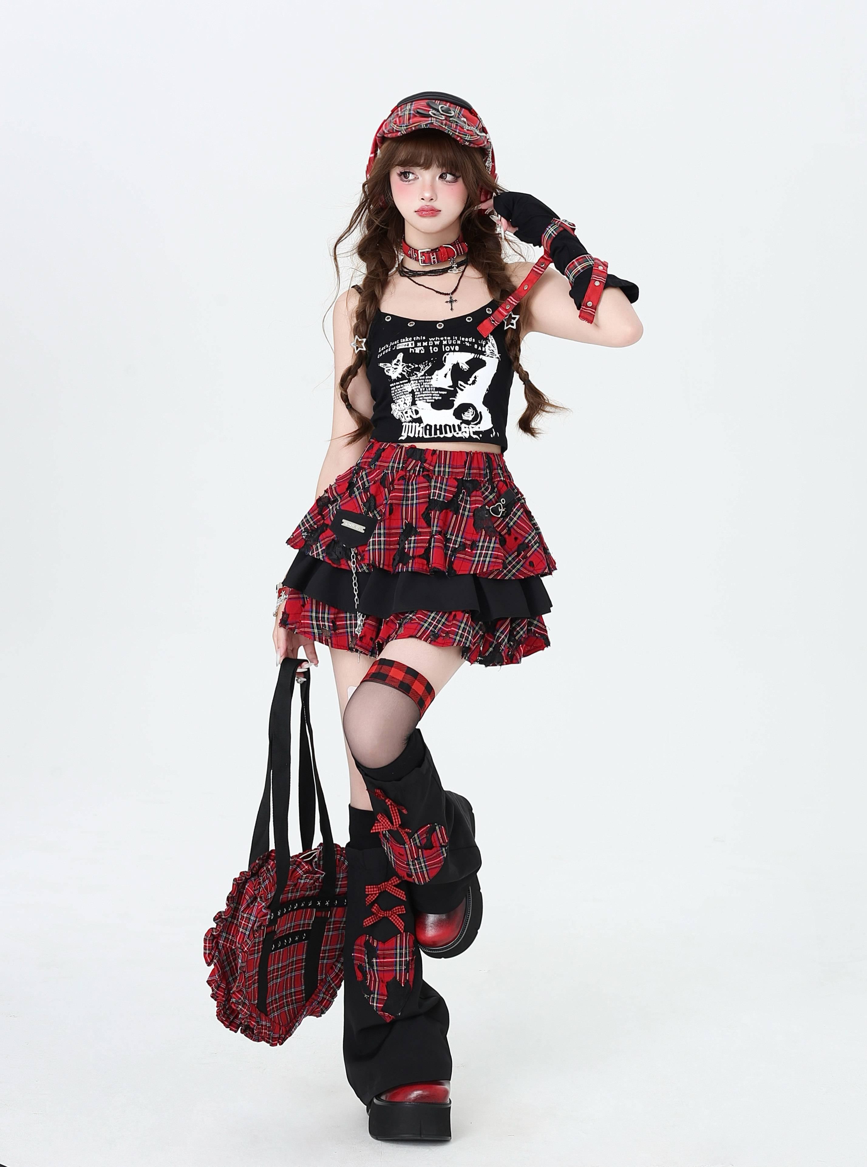 CRAZYGIRL_Plaid_Punk_Ripped_Pleated_Chain_Women's_Polyester_Cotton_Mini_Skirts_821457716277_MISSTT