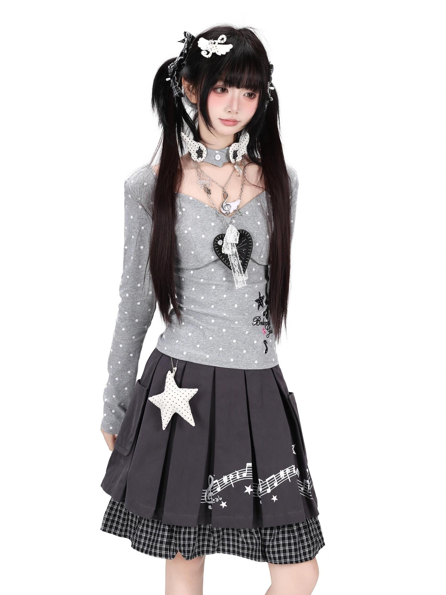 CRAZYGIRL Polka Dot Embroidered V-neck Collar Slim Fit Women's Long Sleeve T-shirts