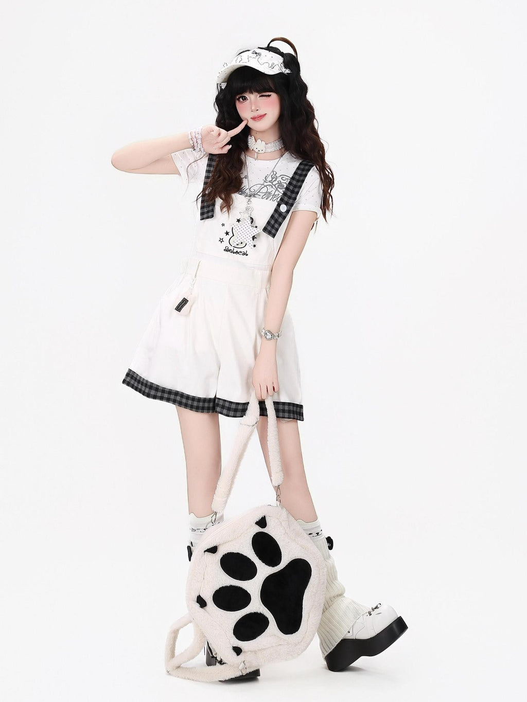 CRAZYGIRL Rabbit Embroidery Black White Check Loose Suspender Women's Short Trousers