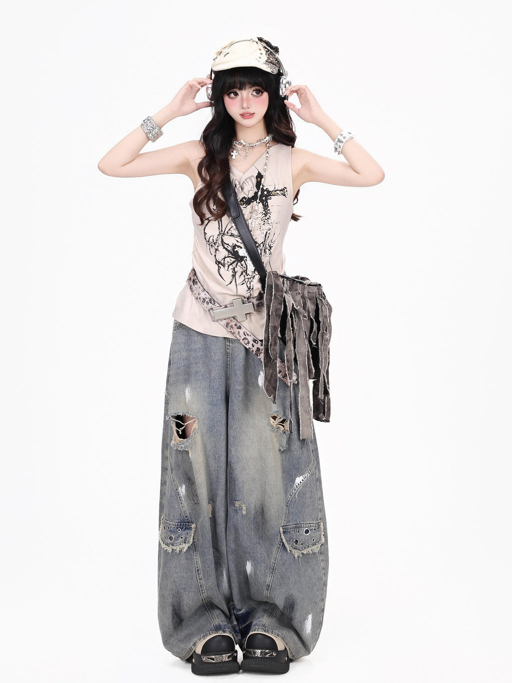 CRAZYGIRL Thorn Spider Studded Cross Print Punk Crewneck Women's Loose Fit Tank Tops