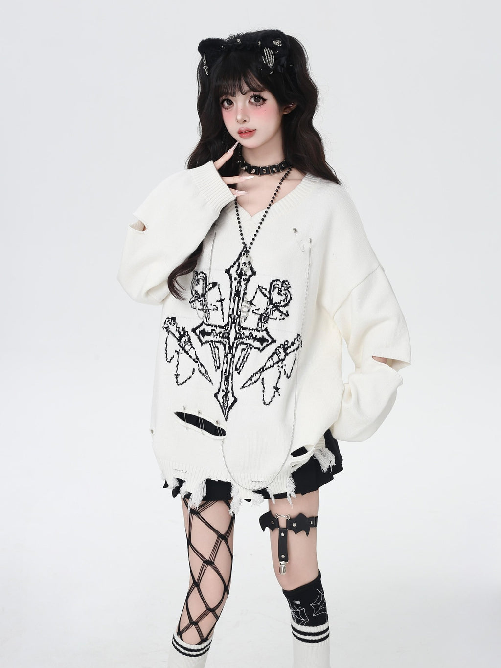 CRAZYGIRL Wine Black White Gothic V-neck Loose Design Women's Other Material Sweaters