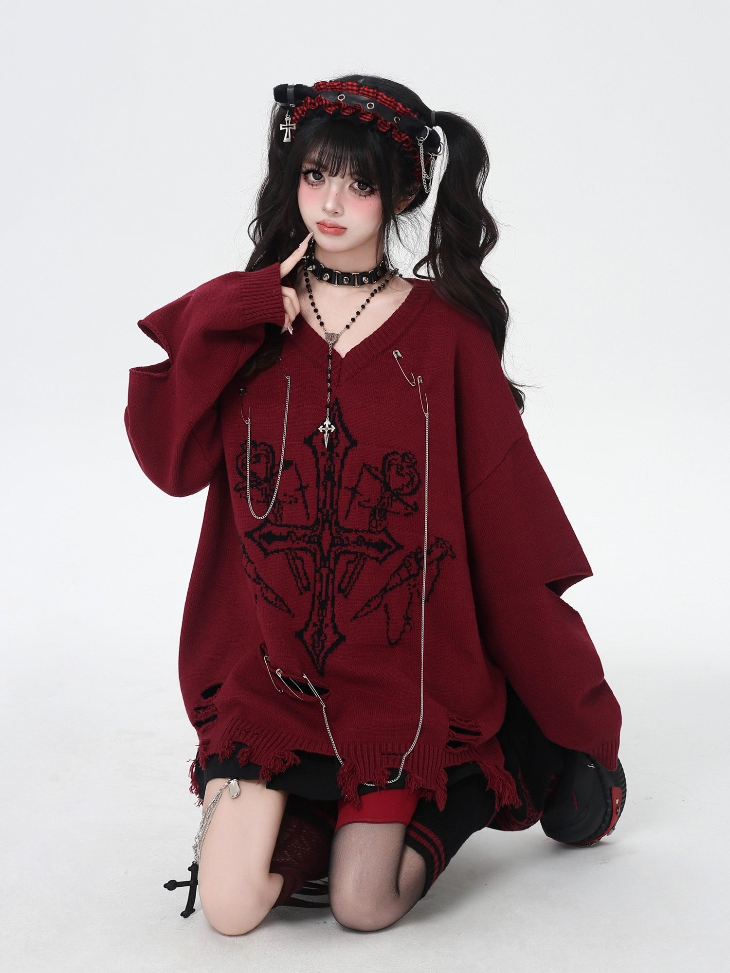CRAZYGIRL Wine Black White Gothic V-neck Loose Design Women's Other Material Sweaters