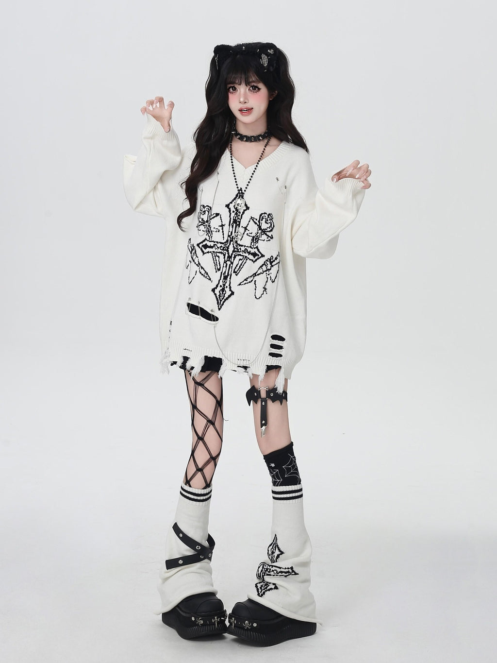 CRAZYGIRL Wine Black White Gothic V-neck Loose Design Women's Other Material Sweaters
