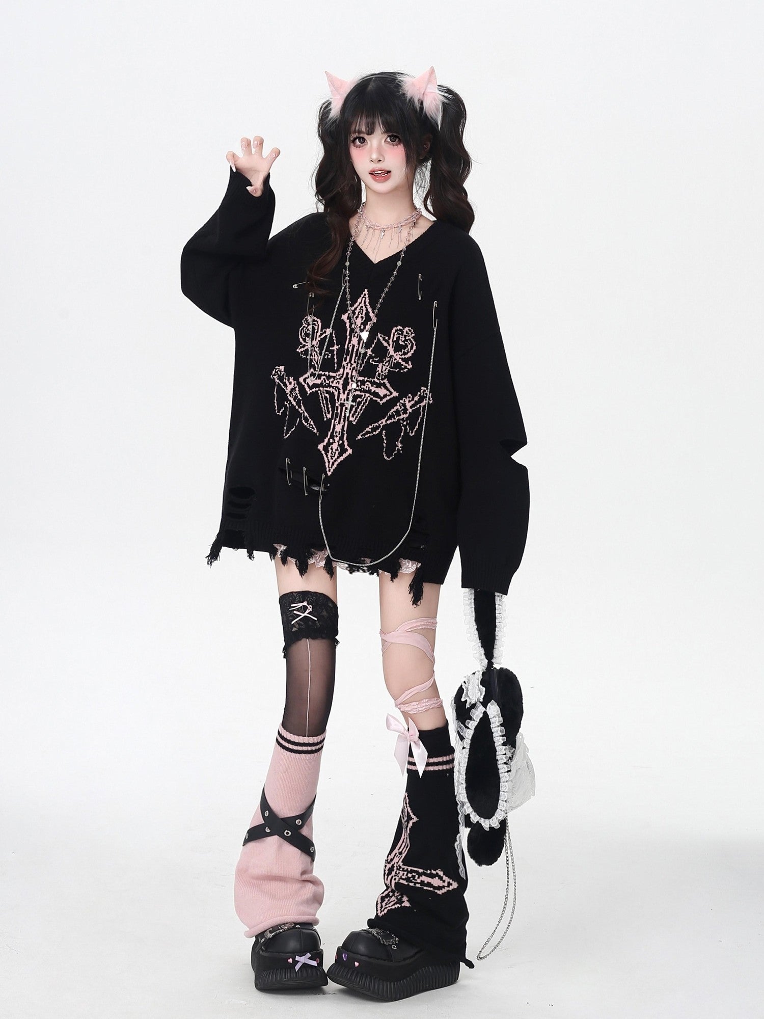 CRAZYGIRL Wine Black White Gothic V-neck Loose Design Women's Other Material Sweaters