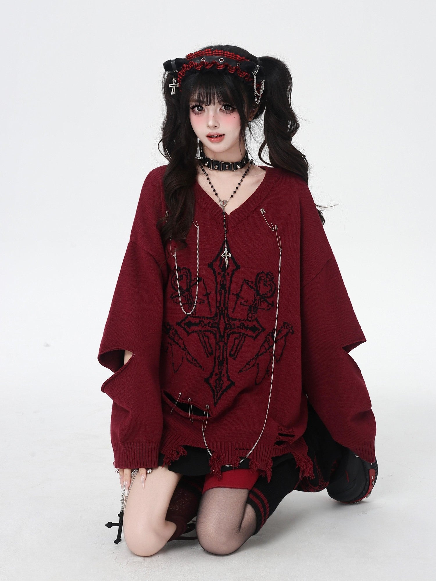 CRAZYGIRL Wine Black White Gothic V-neck Loose Design Women's Other Material Sweaters
