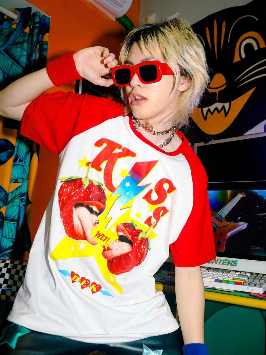 DeadEndKids Strawberry Print Raglan Sleeve Women's Cotton Short Sleeve T-shirts