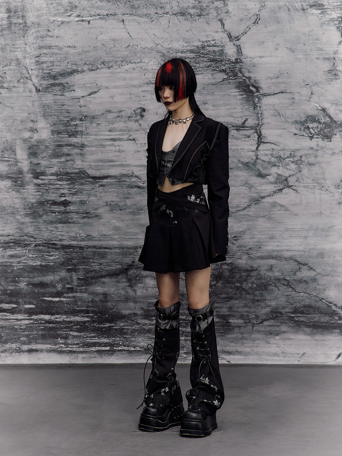Frustration Garden Dark Spliced Lapel One Button Loose Polyester Women's Cropped Jackets