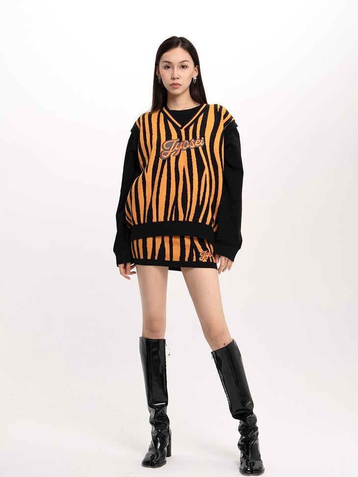 JYOSEI Zebra Print Embroidered V-neck Women's Knit Top & Skirt Sets