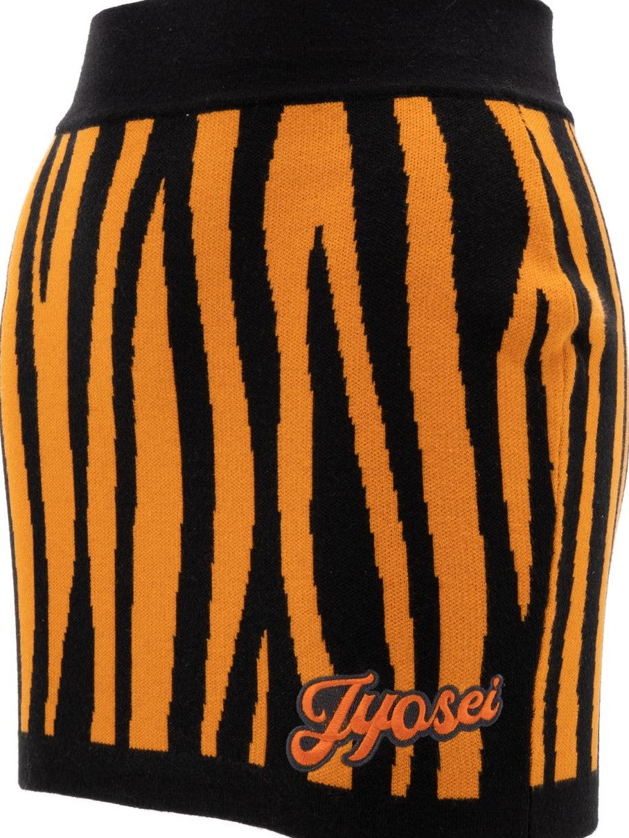 JYOSEI Zebra Print Embroidered V-neck Women's Knit Top & Skirt Sets