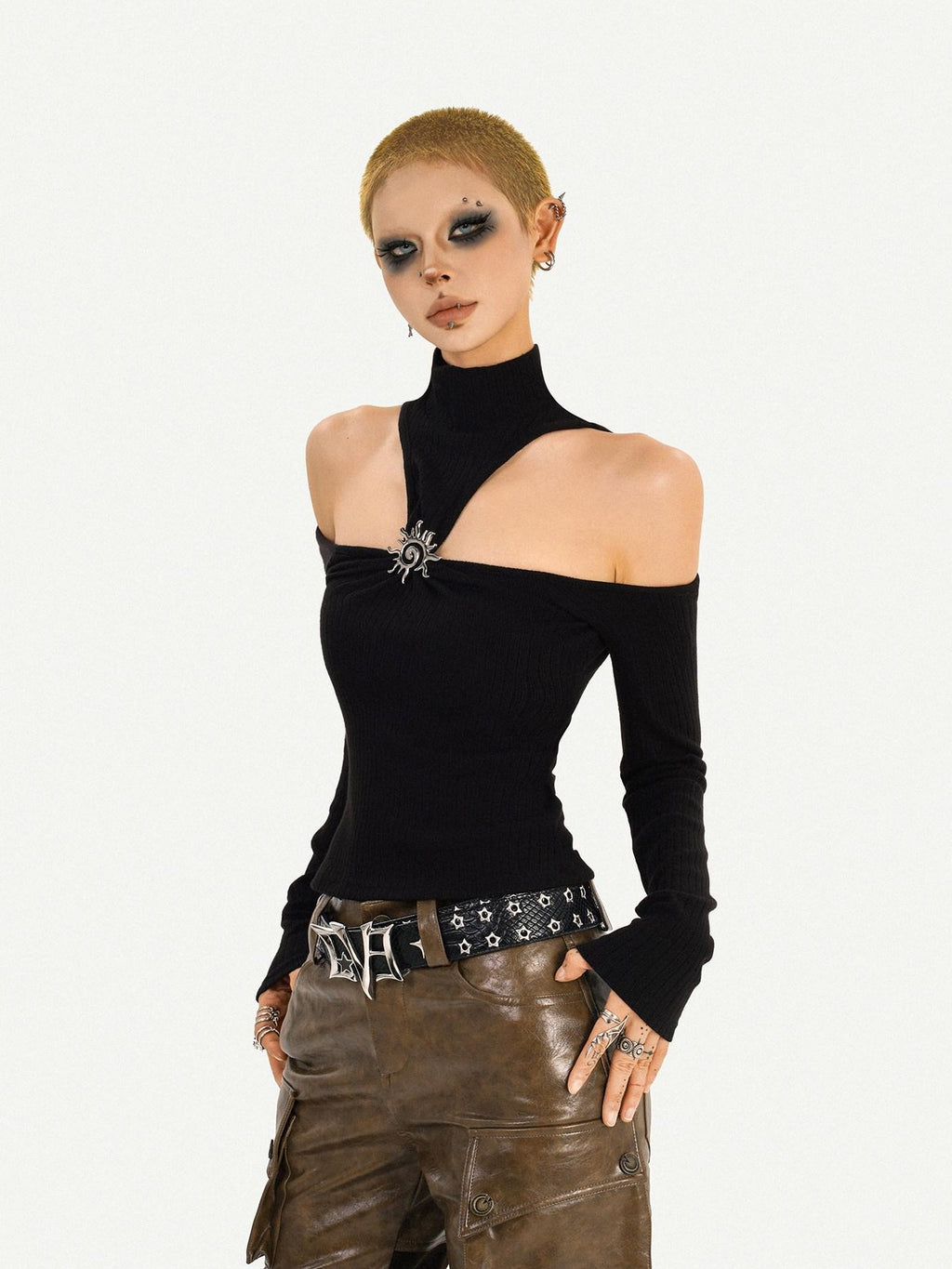 Nico Molly Black Cutout Halter Off Shoulder Women's Cotton Blend Long Sleeve T-shirts
