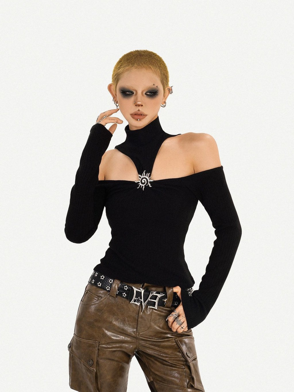 Nico Molly Black Cutout Halter Off Shoulder Women's Cotton Blend Long Sleeve T-shirts
