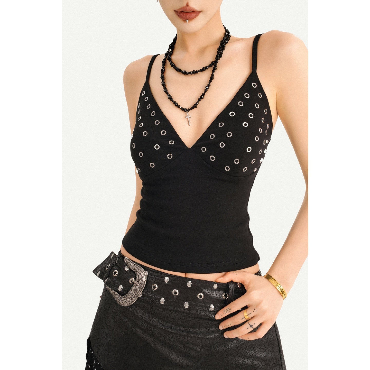 Nico_Molly_Black_Deep_V_Metallic_Rhinestone_Slim_Fit_Cropped_Women's_Camisoles_1055031593144_MISSTT