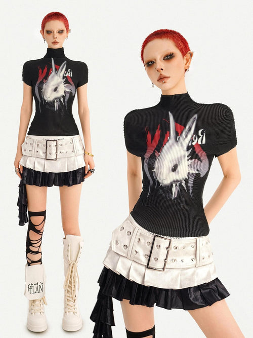 Nico Molly Black Pleated Cartoon Print Mock Neck Slim Women's Short Sleeve T-shirts