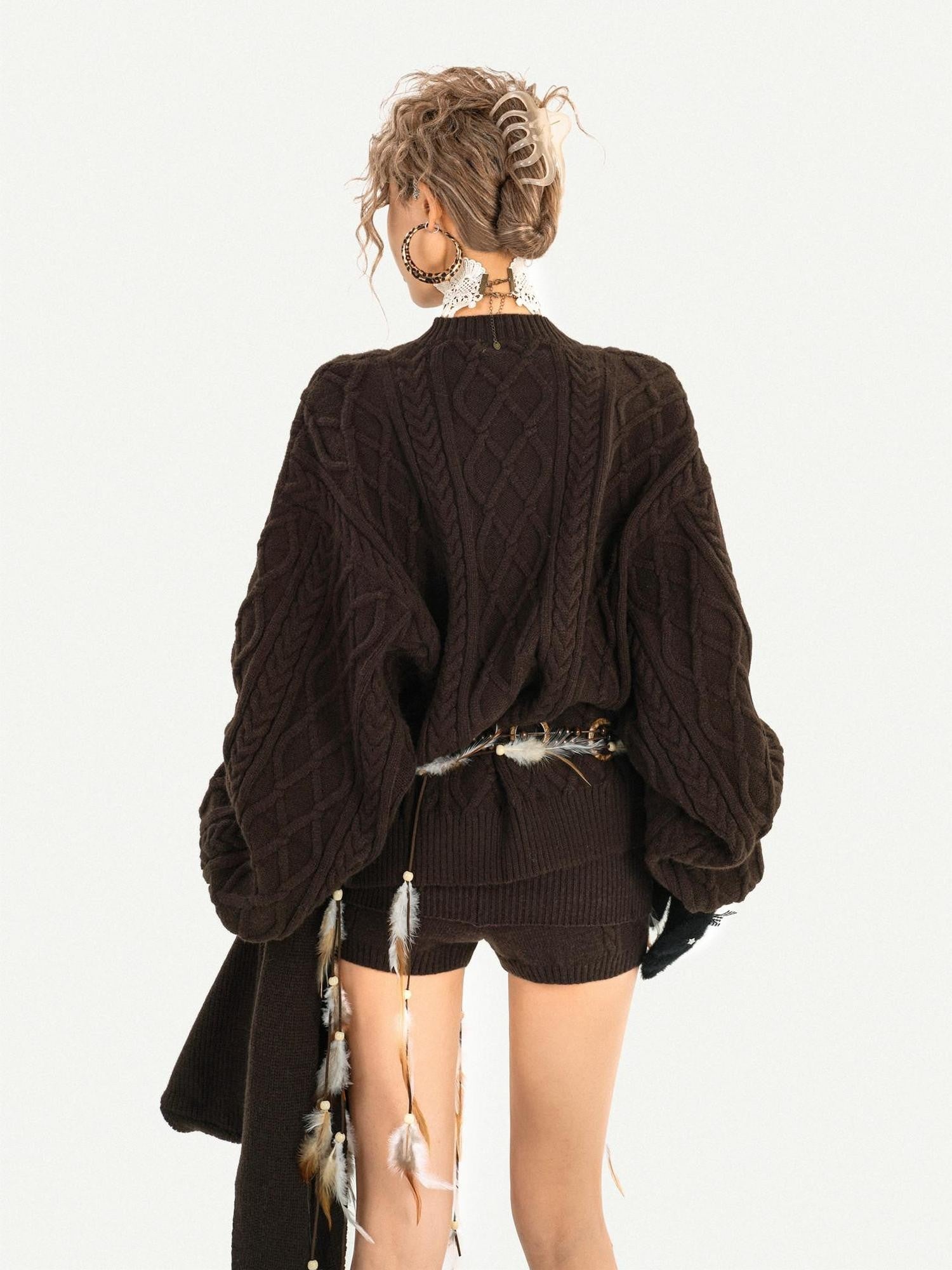 Nico Molly Chestnut Knitted Crewneck Loose Women's Low Waist Top & Shorts Sets